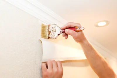 Pose de papier peint à Sainte-Barbe — revêtements muraux et toiles de verre